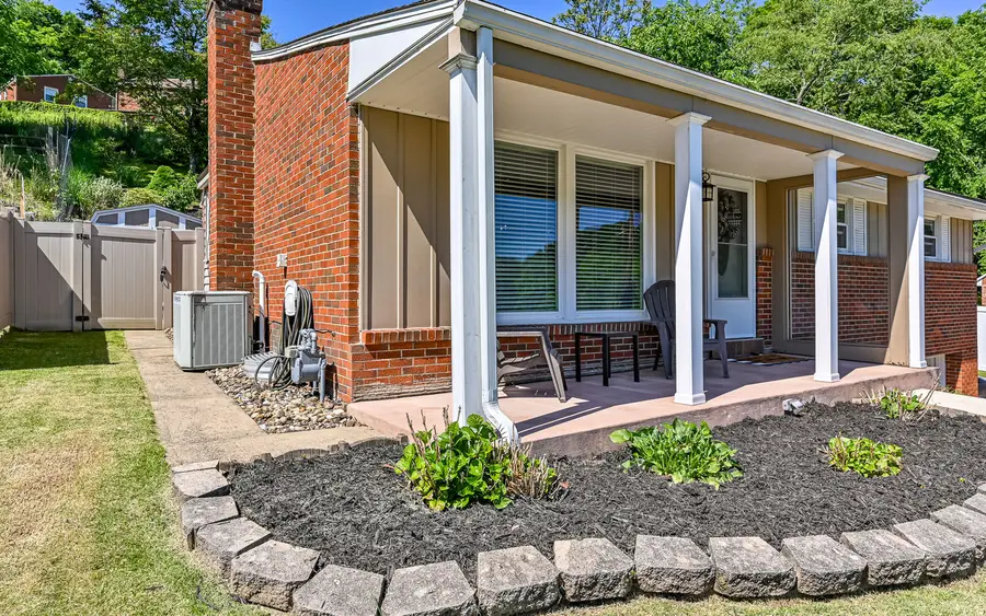 108 Longmount Drive, Pittsburgh, PA 15214 - #3