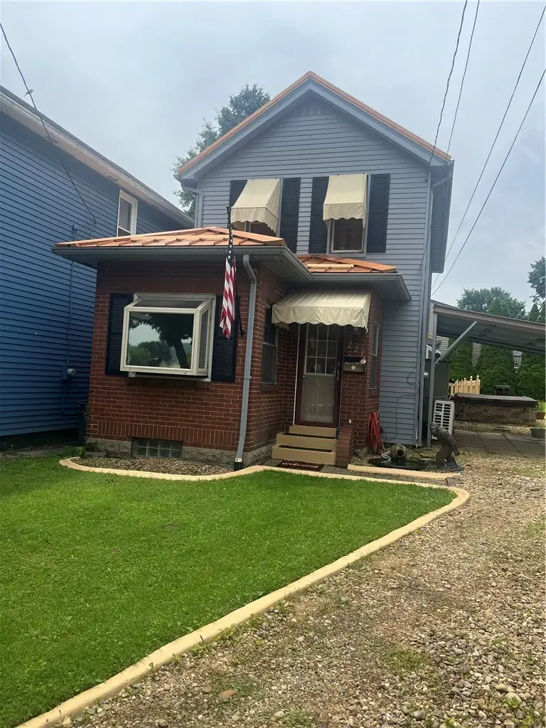 223 Hoeveler, Springdale, PA 15144 - #1