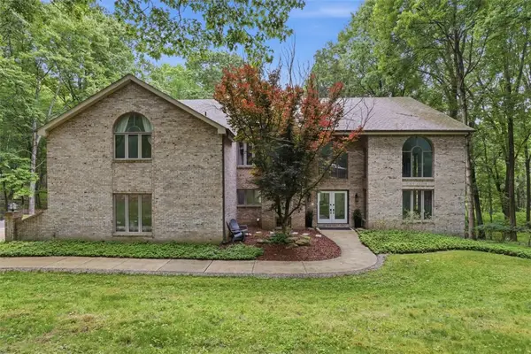 1012 Victoria Place, Gibsonia, PA 15044