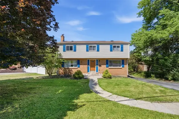 110 Crescent Garden Dr, Pittsburgh, PA 15235