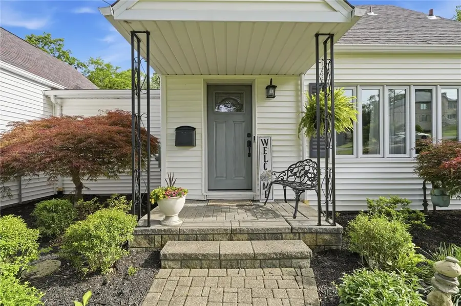 5671 Koeffler Dr, Pittsburgh, PA 15236 - #2