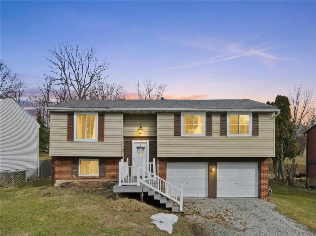 181 Jade Dr, Verona, PA 15147 - #1