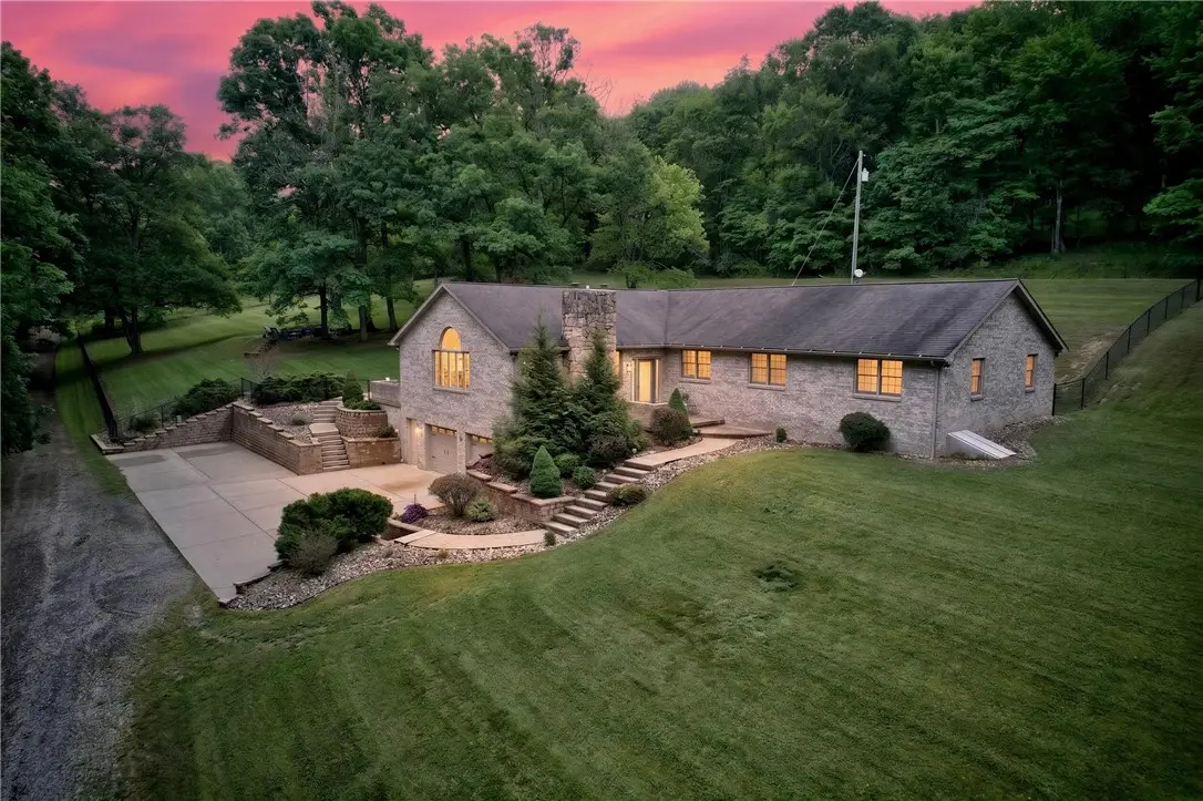 121 Spillway Ln, Butler, PA 16001 - #1
