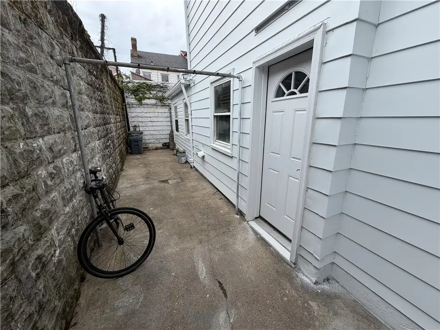 98 S 15th St, Pittsburgh, PA 15203 - #3