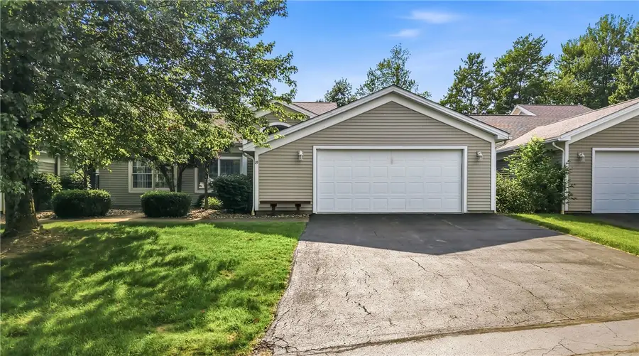19 Golfwood Dr #19, Hermitage, PA 16148 - #2