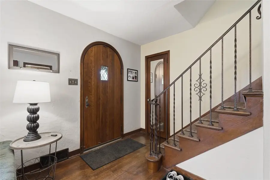 814 Washington Dr, Pittsburgh, PA 15229 - #3