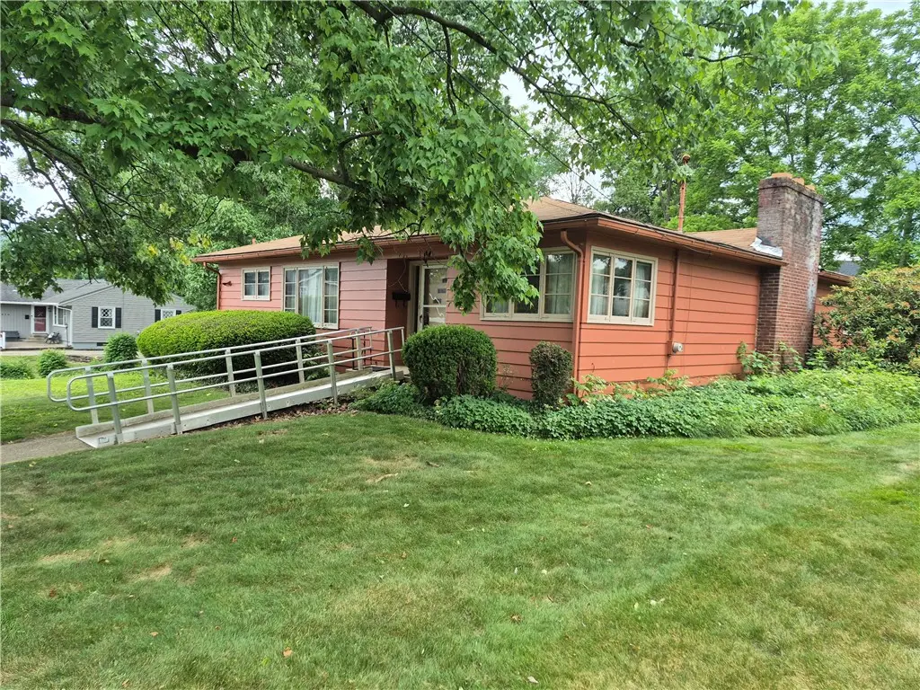 380 Shady Ave, Sharon, PA 16146 - #1