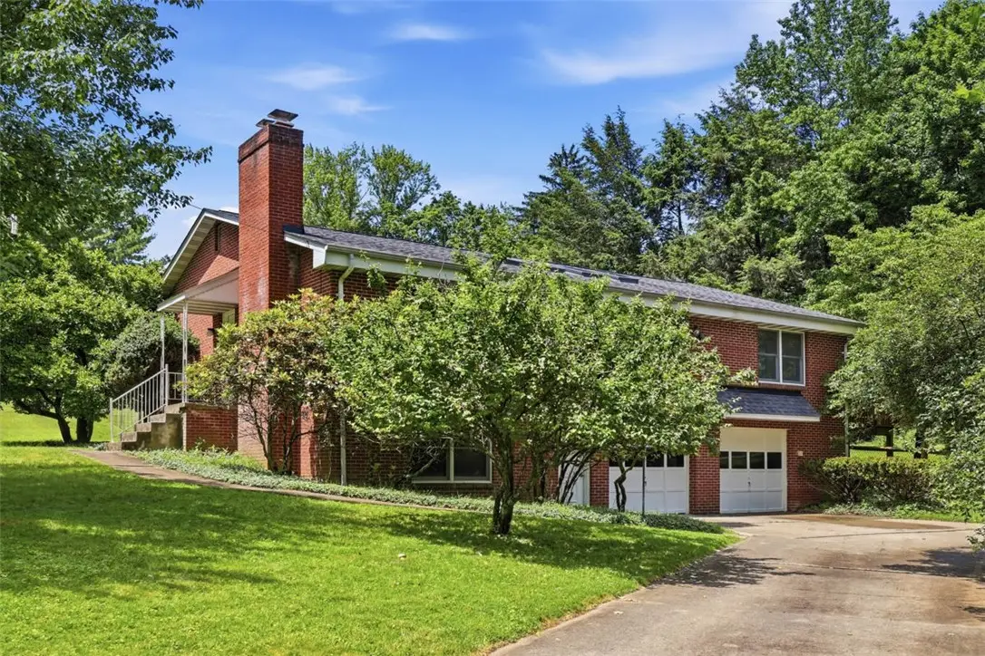 9531 Orchard Rd, Pittsburgh, PA 15237 - #1