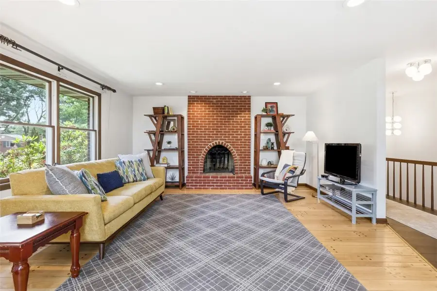 9531 Orchard Rd, Pittsburgh, PA 15237 - #3