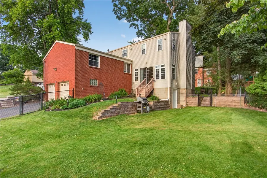 107 Loire Valley Dr, Pittsburgh, PA 15209 - #3