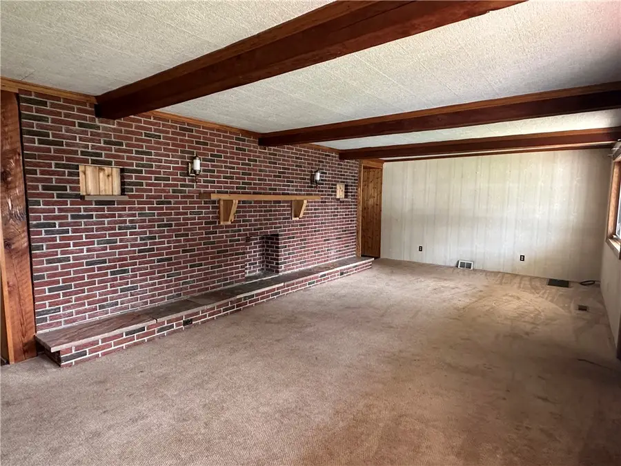409 2nd St, Vestaburg, PA 15368 - #2