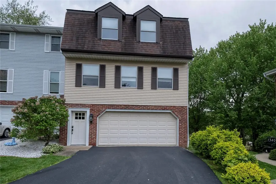 1342 Quail Run Cir, Bethel Park, PA 15102 - #2