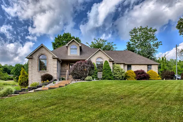 105 Oak Hill Road, Greensburg, PA 15601