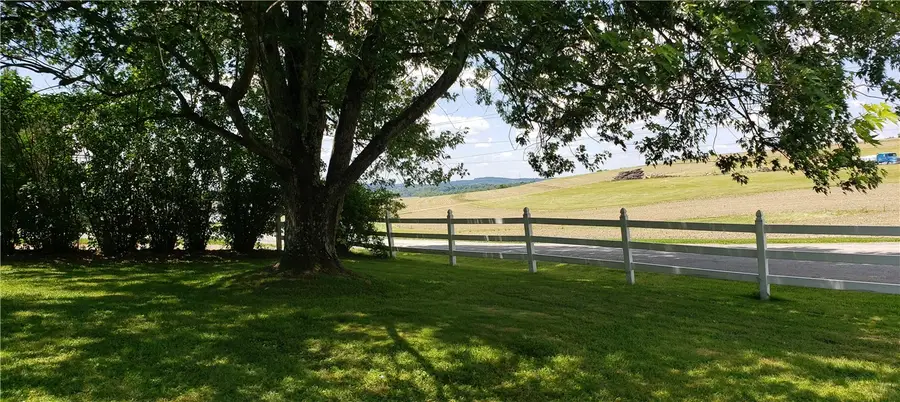 222 Painter Rd, Smithton, PA 15479 - #2