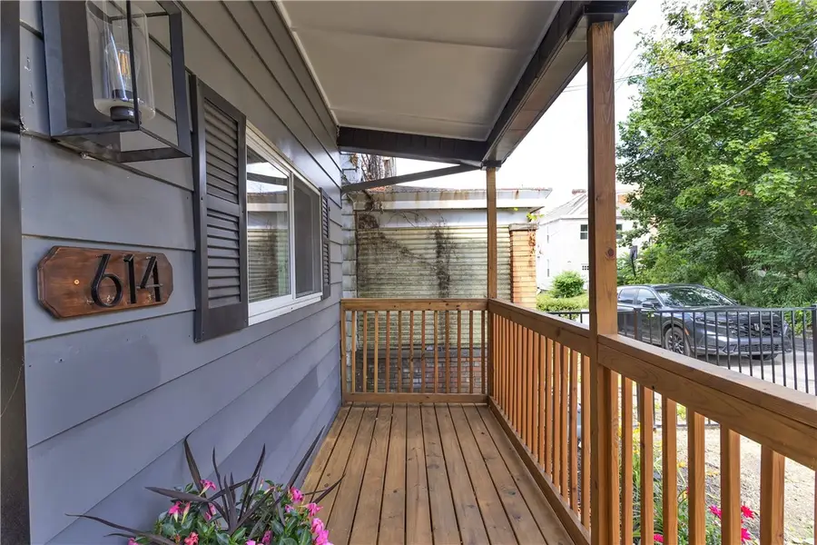 614 Edgemont St, Pittsburgh, PA 15210 - #3