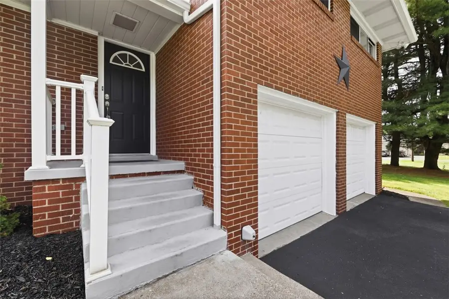 106 Allegheny Drive, Natrona Heights, PA 15065 - #3