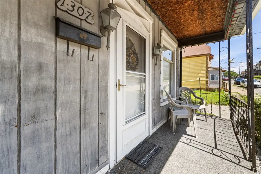 1307 Hays St, Homestead, PA 15120 - #3