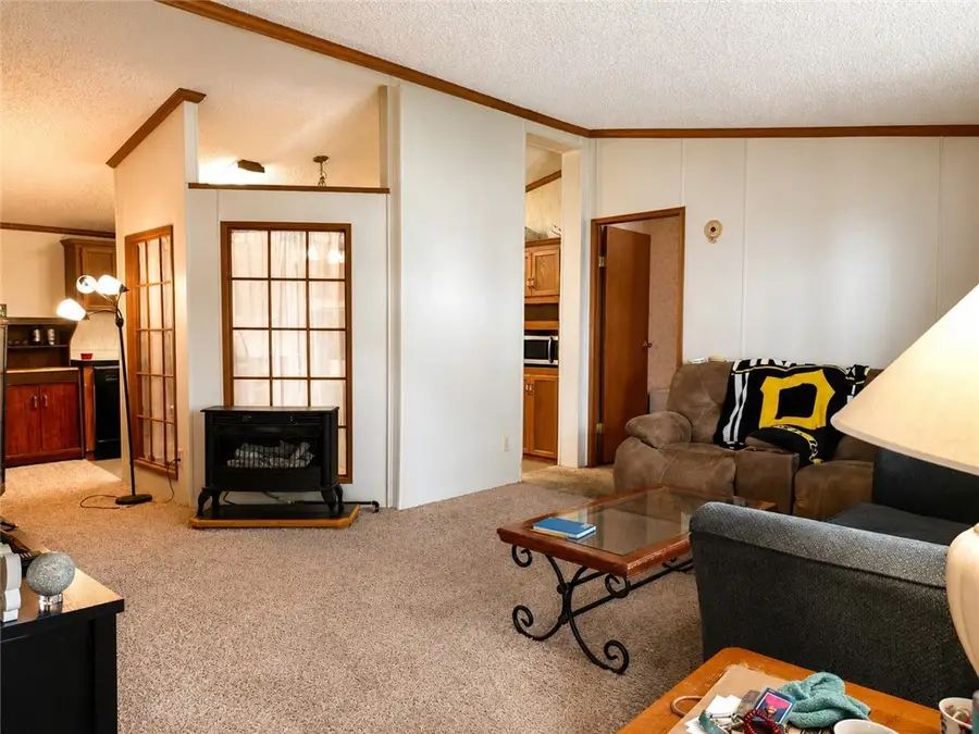 325 N Chestnut St, Butler, PA 16001 - #2