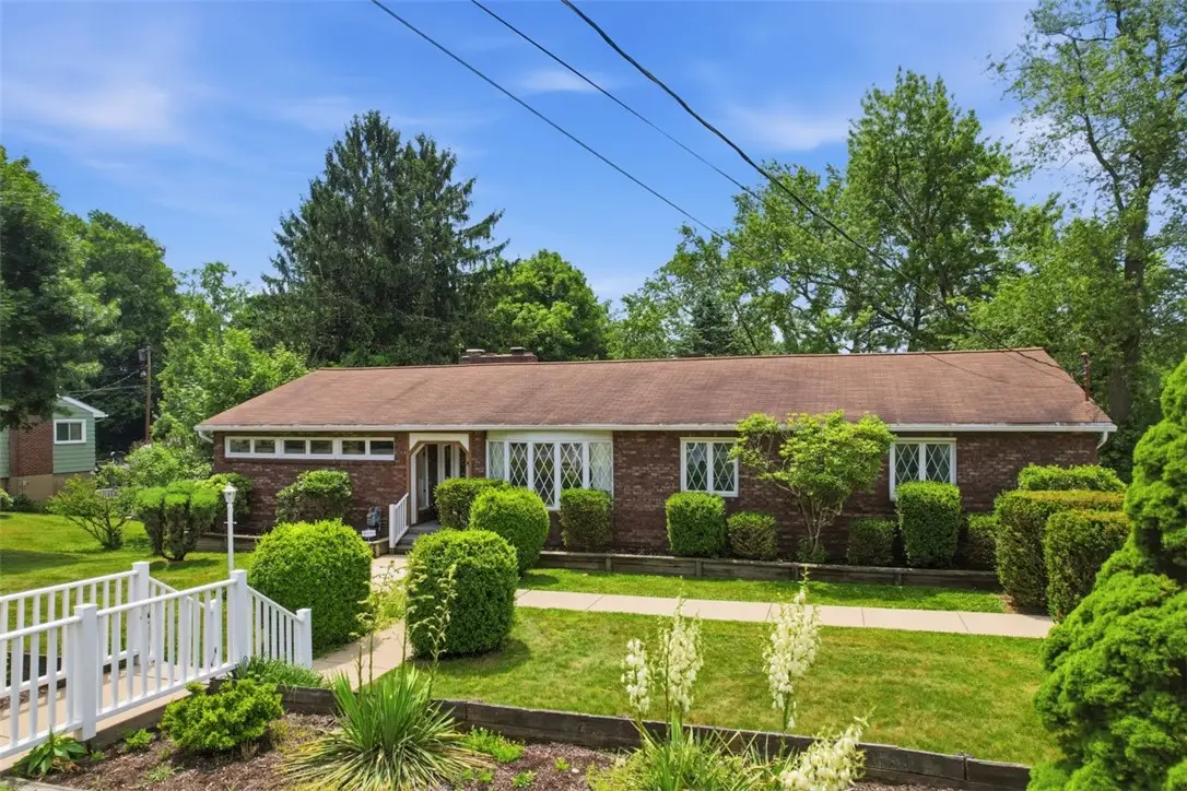 1837 Droz Ave, Ambridge, PA 15003 - #1