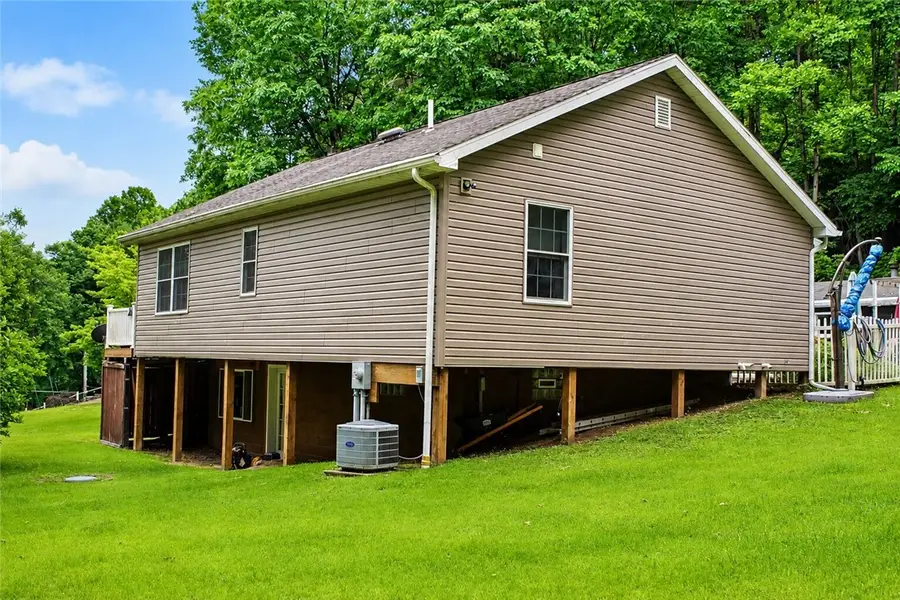 63 Pine Hill Rd, Smock, PA 15480 - #2