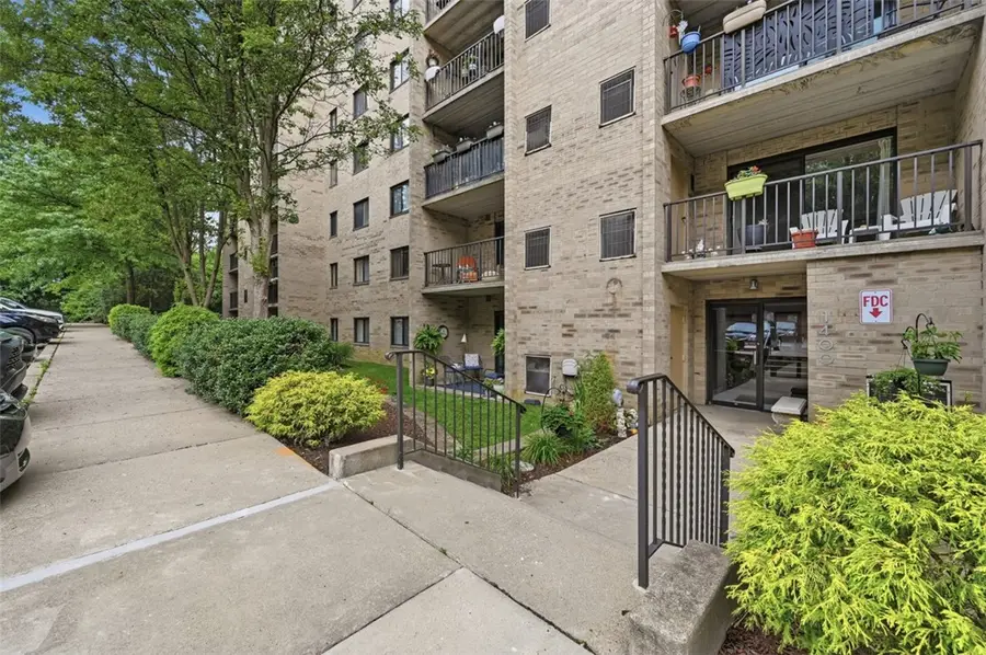 1400 Smokey Wood Dr #601, Pittsburgh, PA 15218 - #2