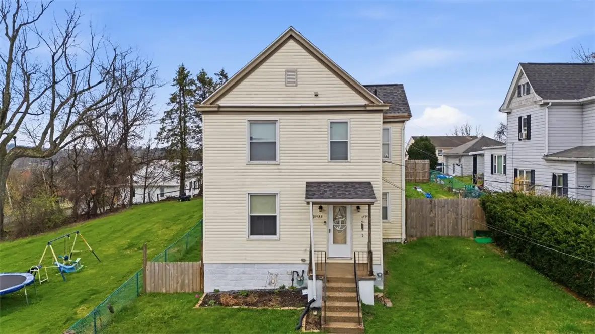 32 Shannon Ave, Washington, PA 15301 - #1