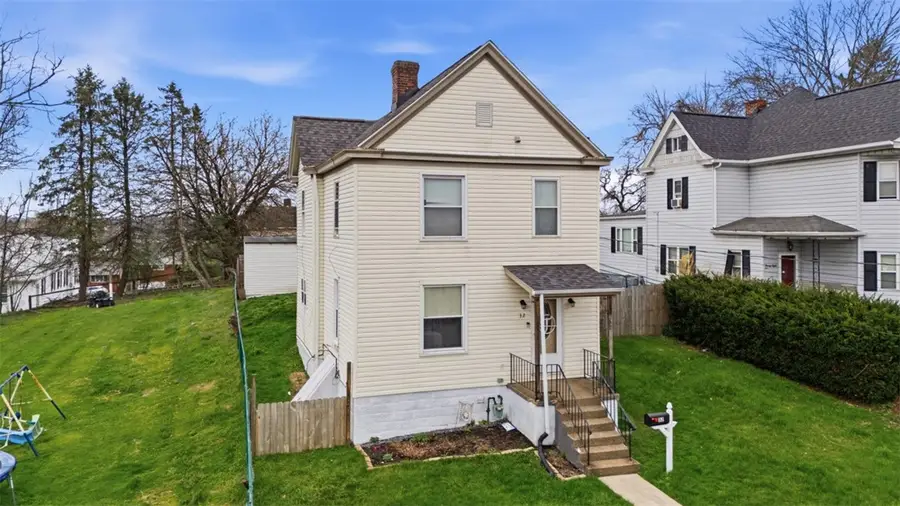 32 Shannon Ave, Washington, PA 15301 - #3