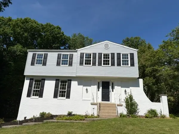 728 Heathergate, Pittsburgh, PA 15238