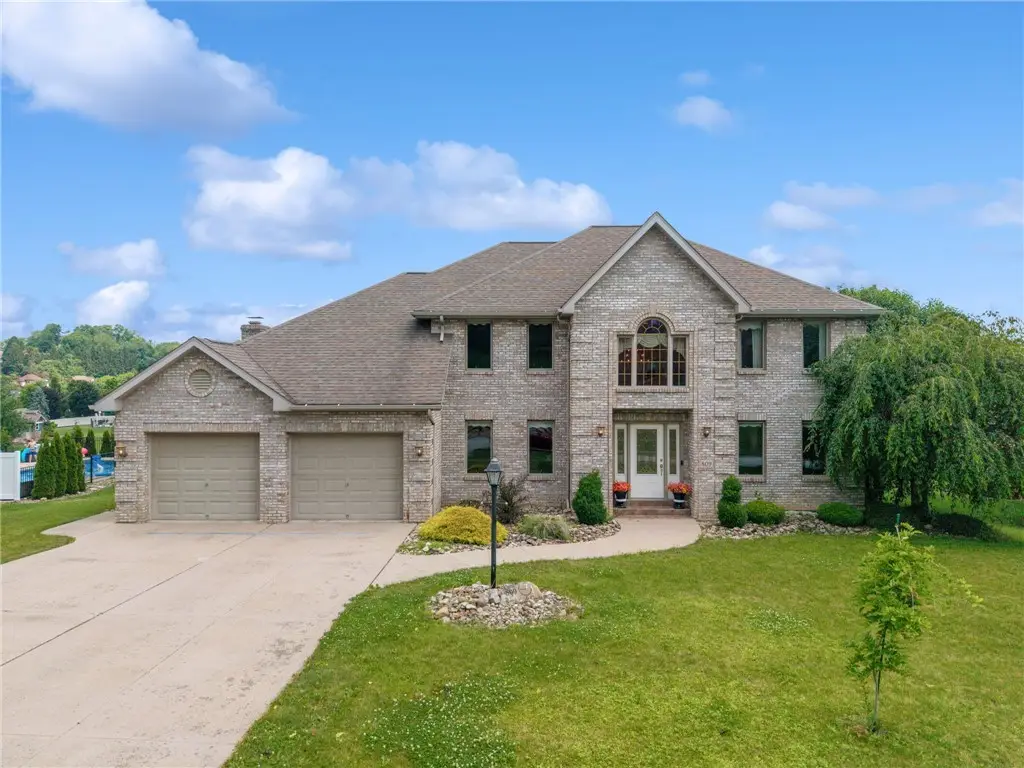 809 Rembrandt Cir, Irwin, PA 15642 - #1