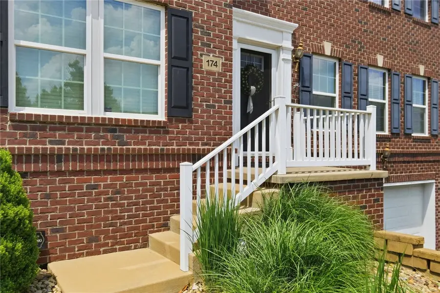 174 Broadstone Dr, Mars, PA 16046 - #3