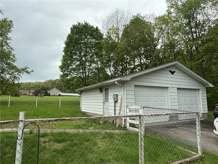 553 Seward St, Seward, PA 15954 - #3