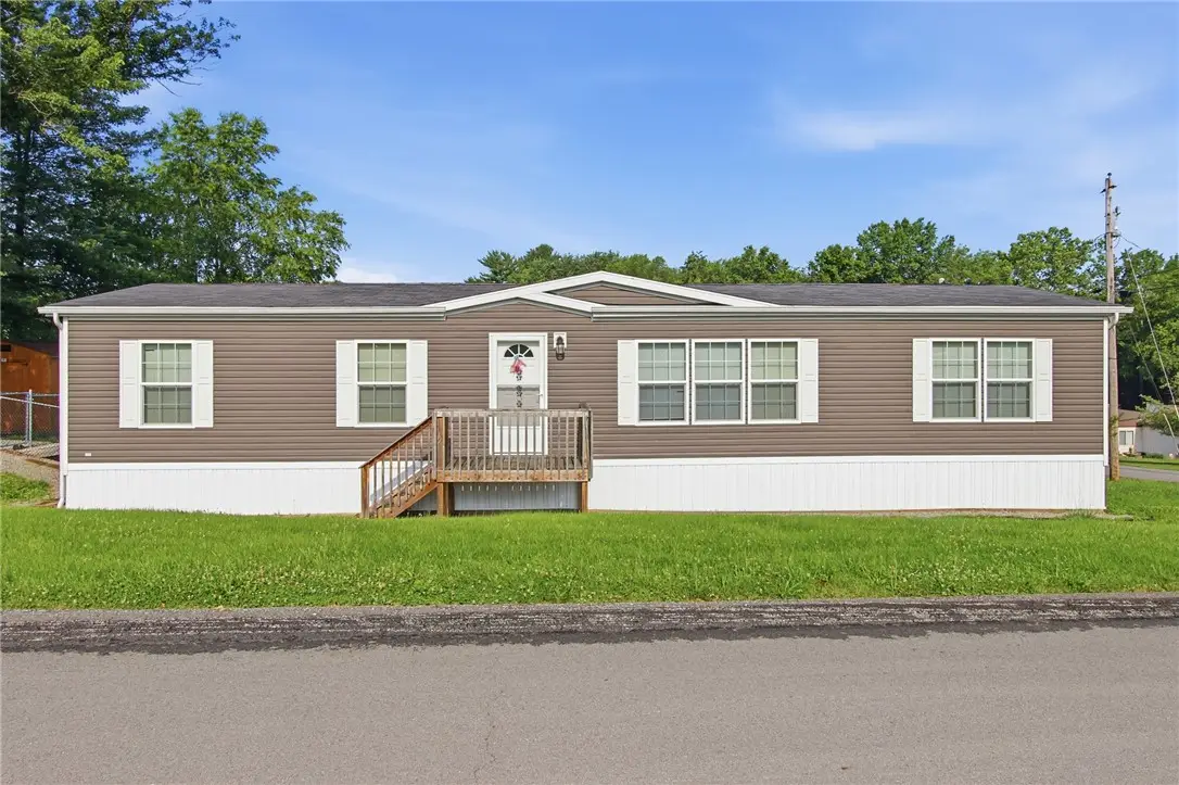 16 Jean St, Belle Vernon, PA 15012 - #1