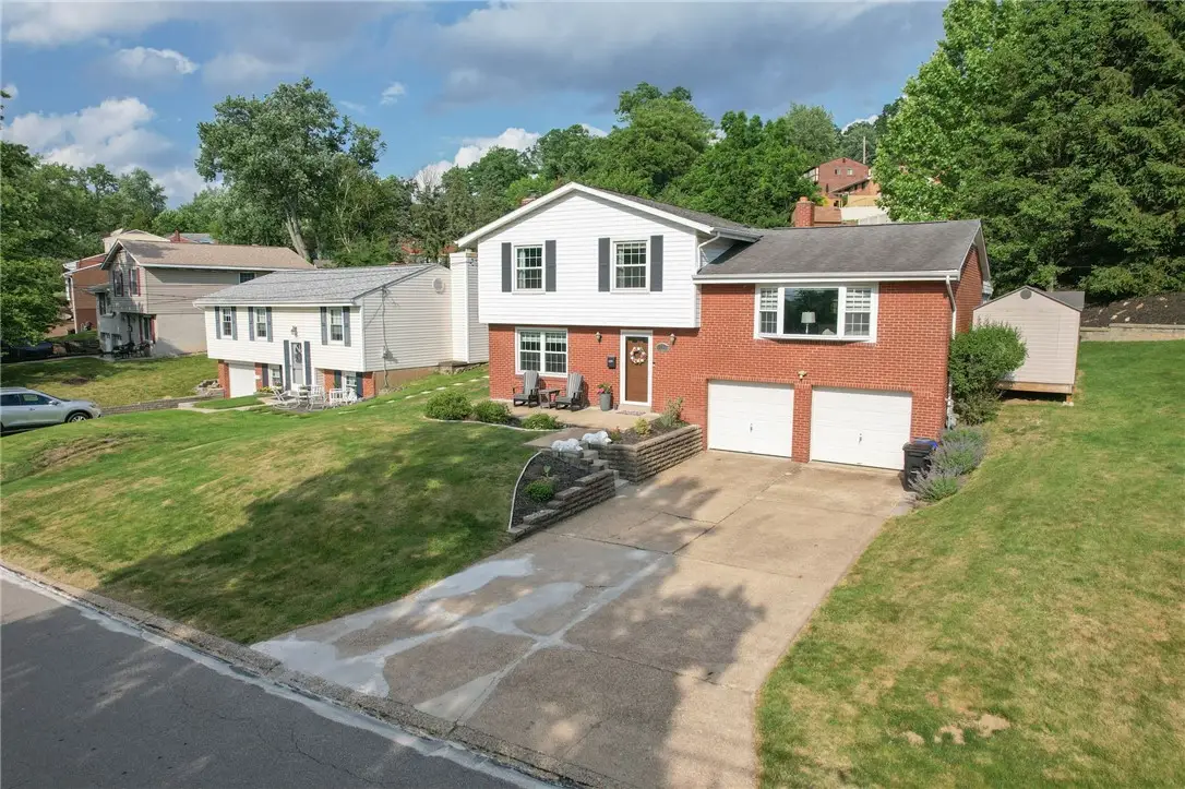 241 Parkedge, Pittsburgh, PA 15220 - #1