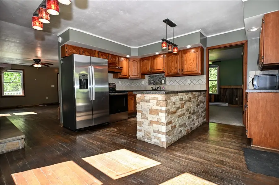 284 Richeyville Rd, Daisytown, PA 15427 - #2