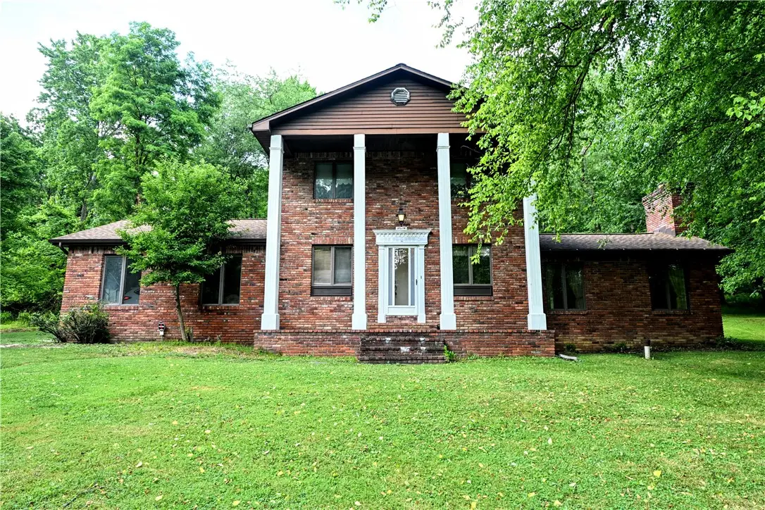 711 Dutch Hill Rd, Oakdale, PA 15071 - #1