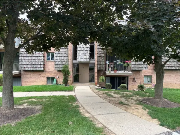 932 Forest Green Dr., Moon Twp, PA 15108