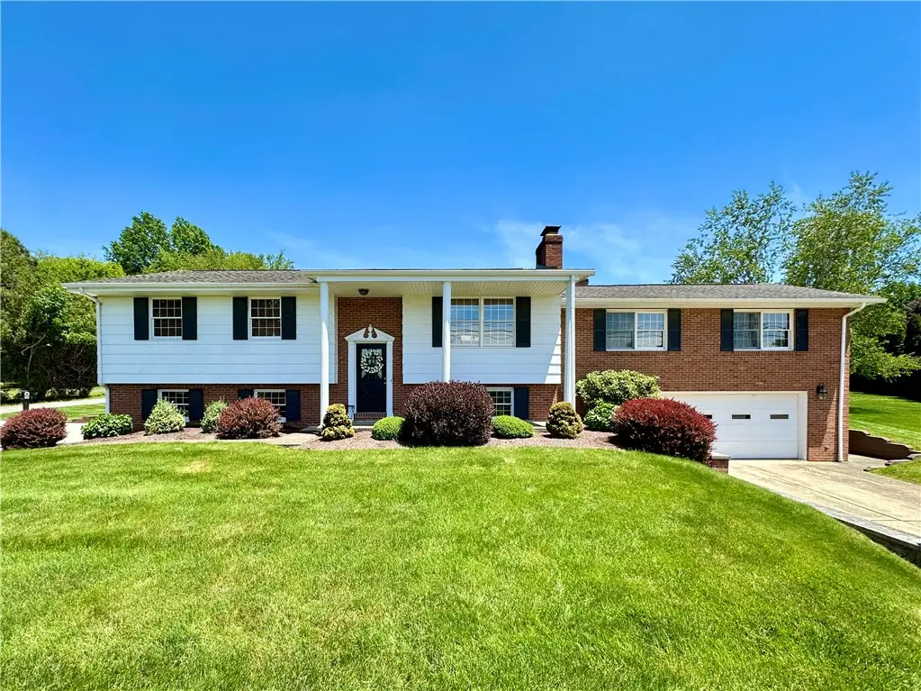 611 W Englewood Ave, New Castle, PA 16105 - #1