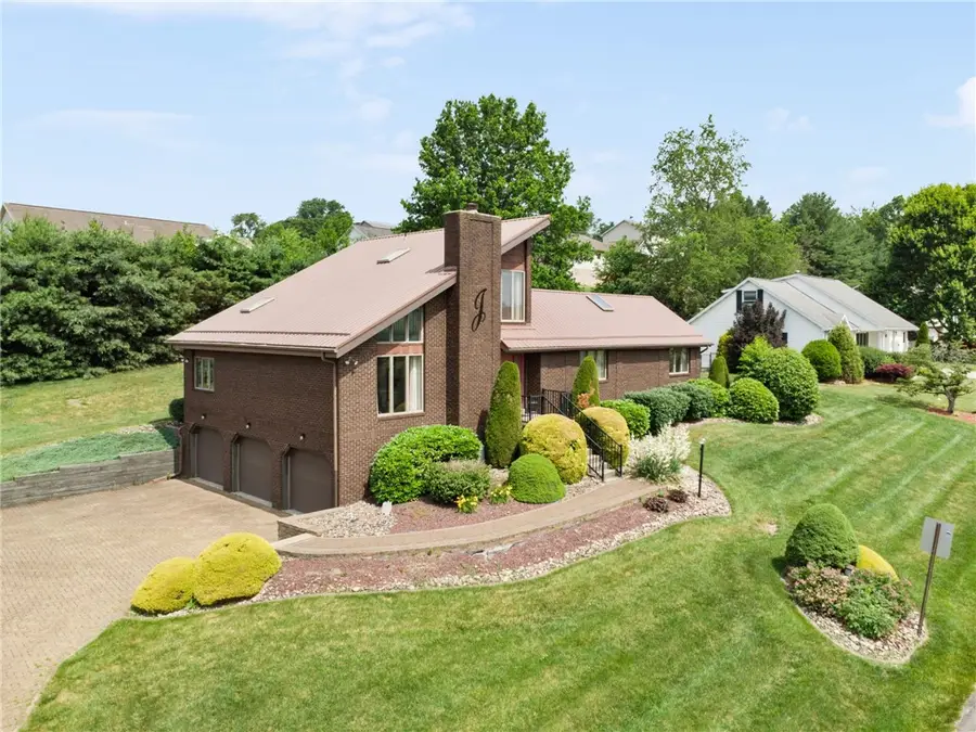 133 Mellingertown Rd, Mount Pleasant, PA 15666 - #2