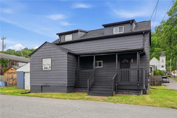 601 Cherry Aly, South Heights, PA 15081
