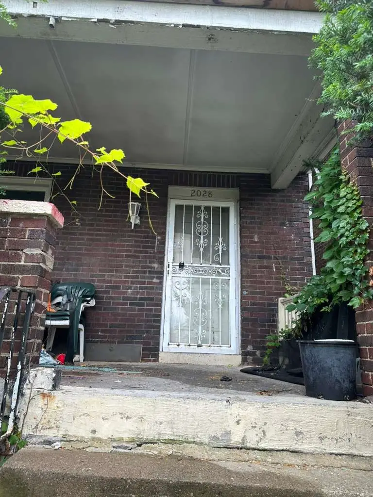 2028 Chalfant St, Pittsburgh, PA 15221 - #2