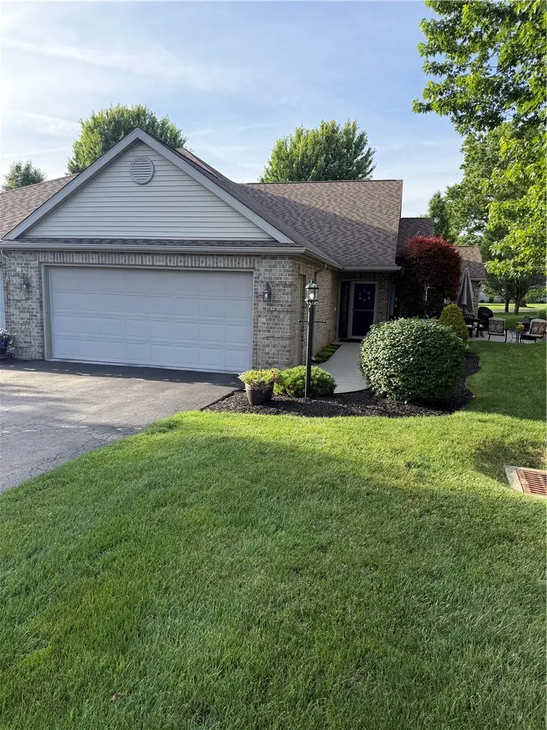 210 Abbey Rd, New Castle, PA 16105 - #2
