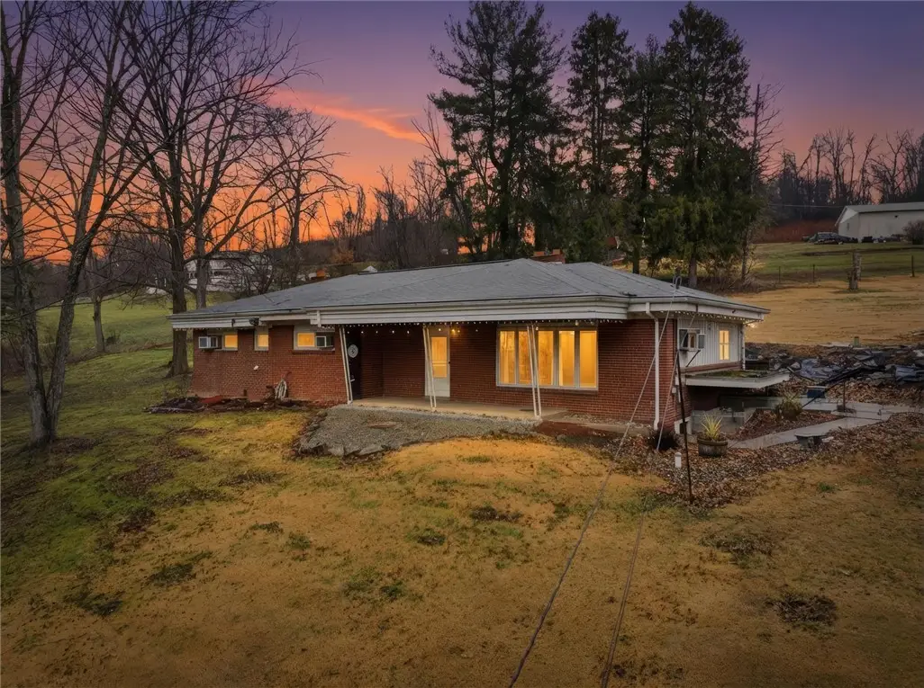 312 Flatwoods Rd, Vanderbilt, PA 15486 - #1