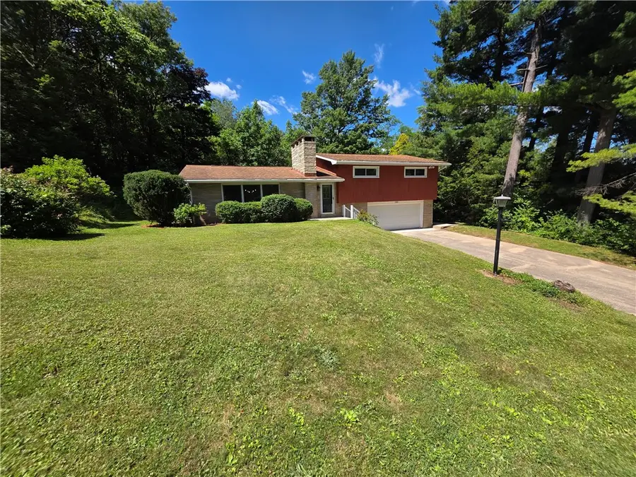 120 Virginia St, Latrobe, PA 15650 - #2