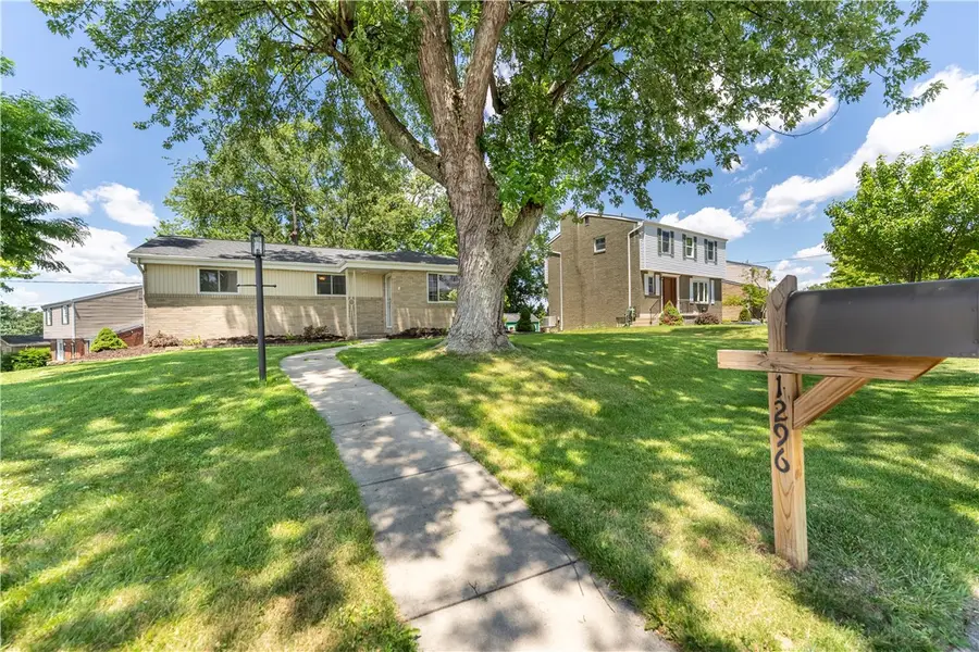 1296 Snee Dr, Pittsburgh, PA 15236 - #3