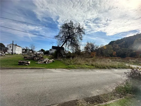 112 17th Street, Jeannette, PA 15644