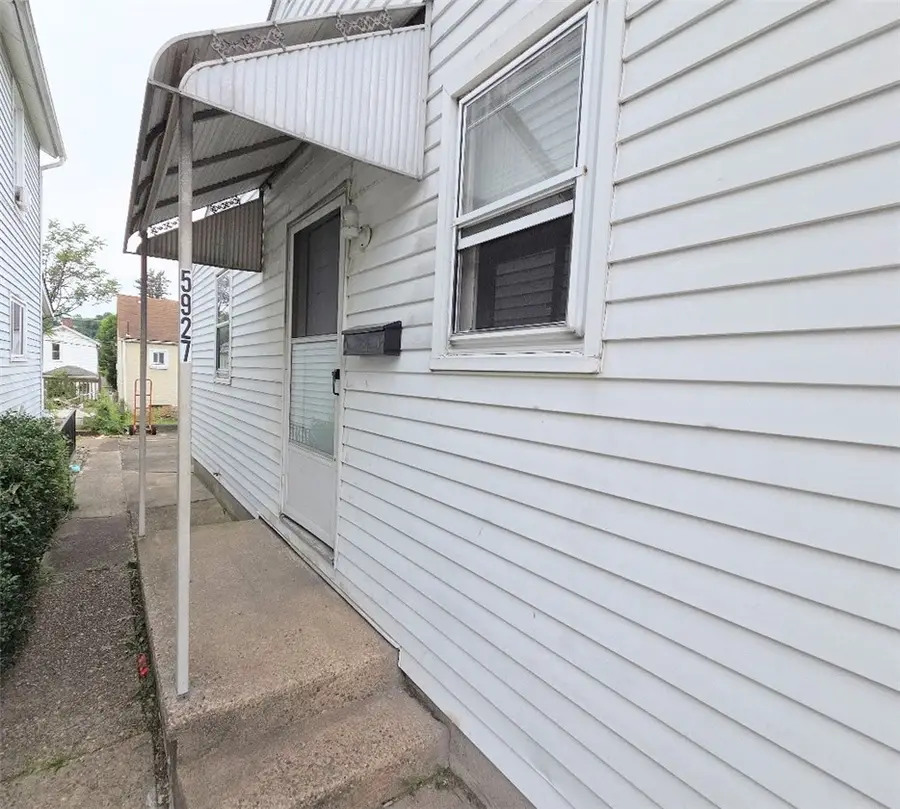 5927 Roslyn St., McKeesport, PA 15135 - #3