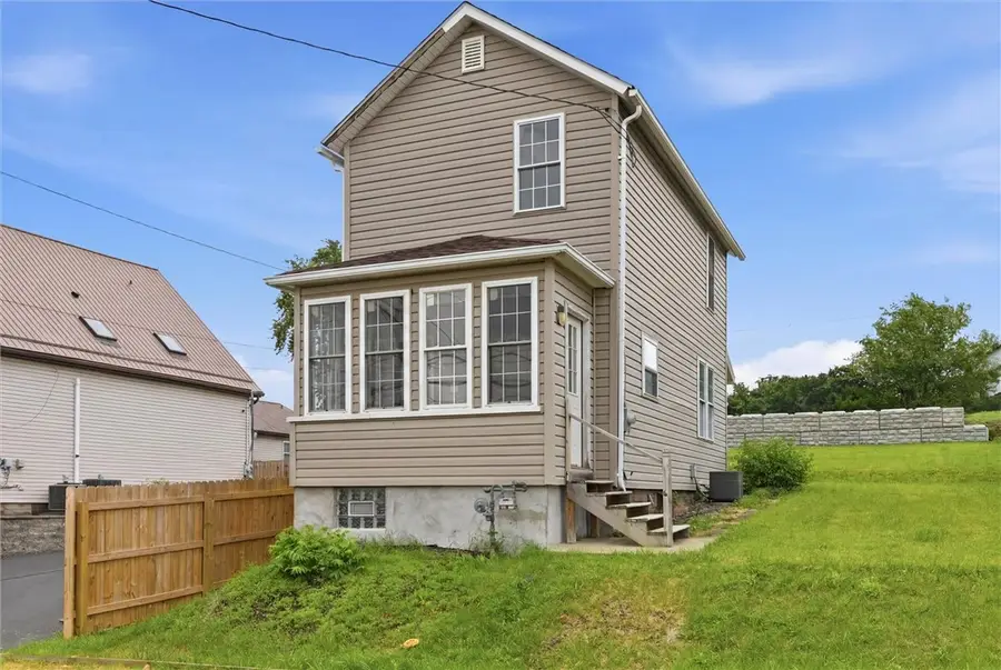 2212 Freeport Road, Natrona Heights, PA 15065 - #2