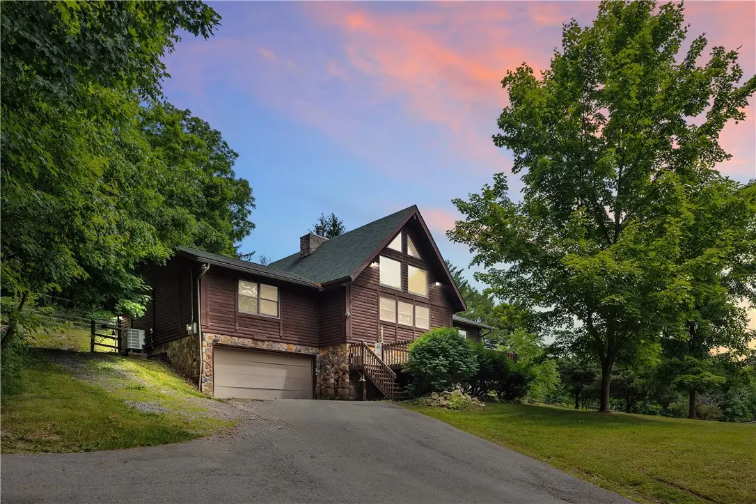 624 Squaw Run Rd, Ellwood City, PA 16117 - #1