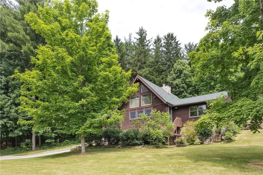 624 Squaw Run Rd, Ellwood City, PA 16117 - #2