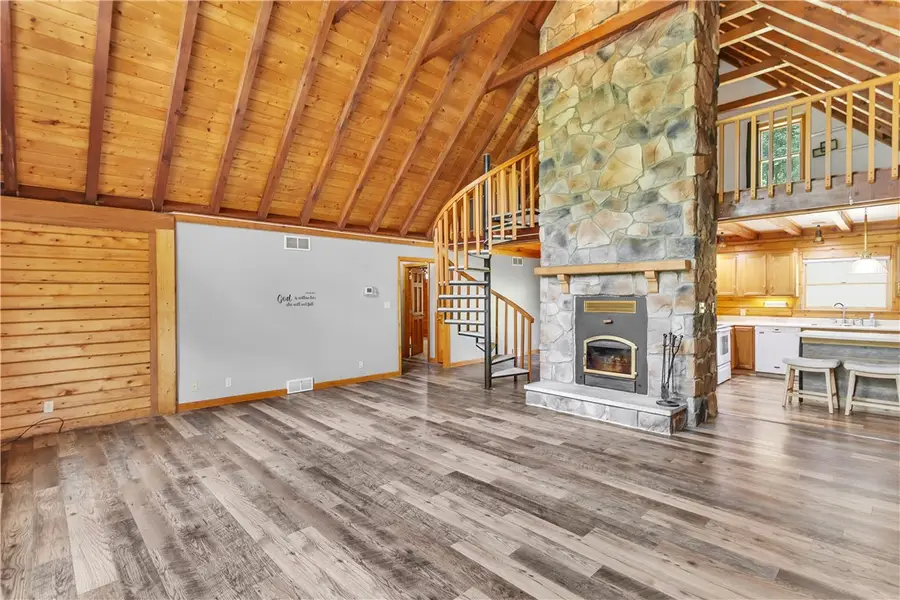 624 Squaw Run Rd, Ellwood City, PA 16117 - #3
